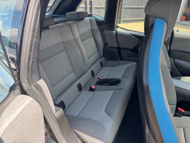 BMW I3