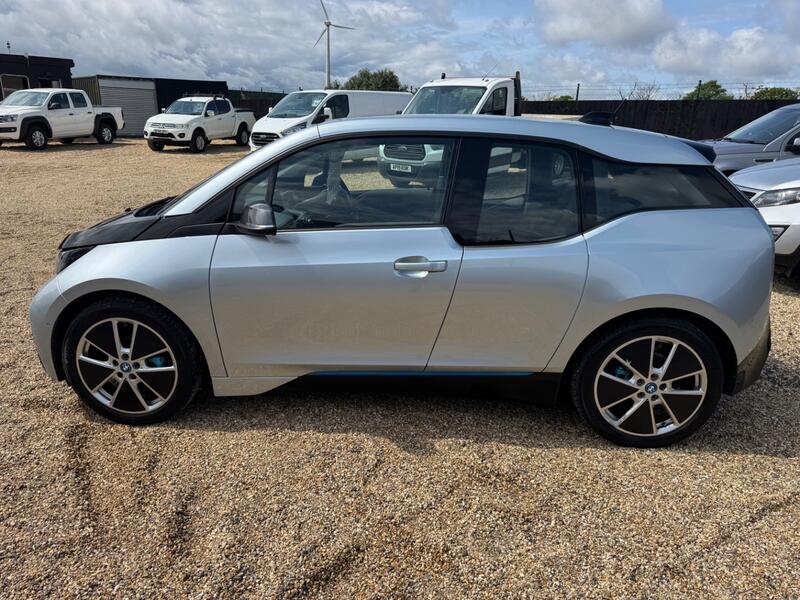 BMW I3