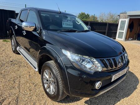 MITSUBISHI L200 2.4 DI-D DC Barbarian