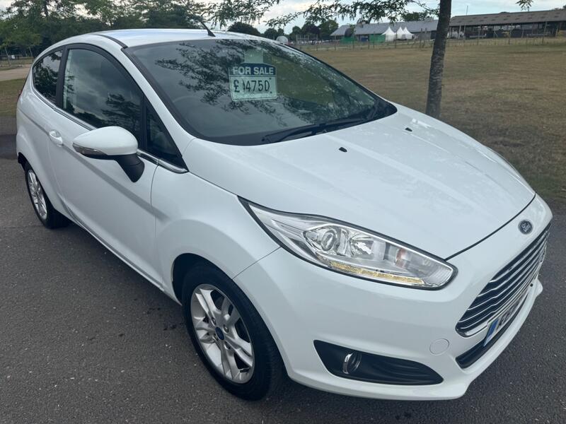 FORD FIESTA 1.0 T EcoBoost Zetec