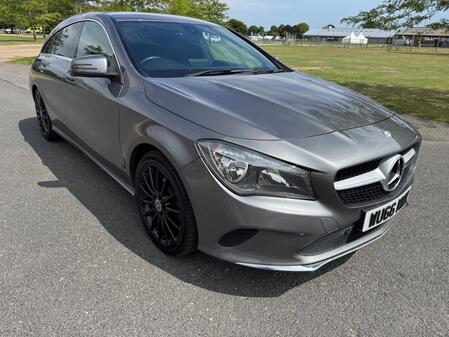 MERCEDES-BENZ CLA 2.1 CLA220d Sport