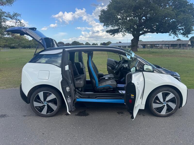 BMW I3