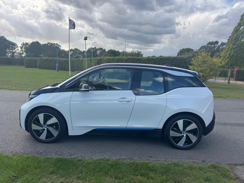 BMW I3