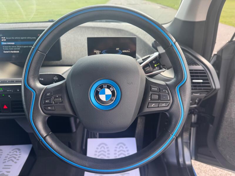 BMW I3