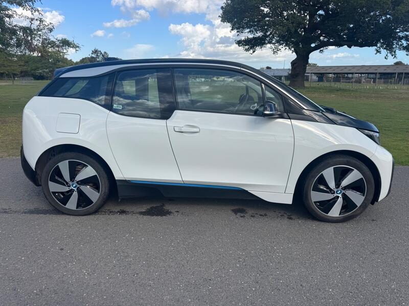 BMW I3